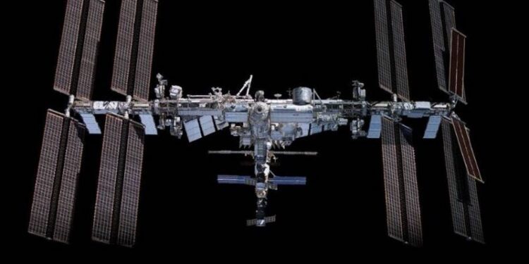 La NASA asume construir una nave para desorbitar la Estación Espacial