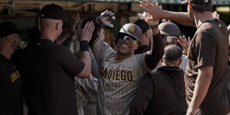 Juan Soto fleta dos jonrones de Grandes Ligas