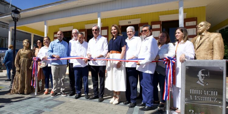Abinader inaugura Museo Horacio Vásquez en Tamboril y otras otras importantes obras