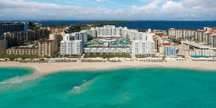 Hilton celebra su hotel número 90 en México con la apertura de Hilton Cancún Mar Caribe All-Inclusive Resort