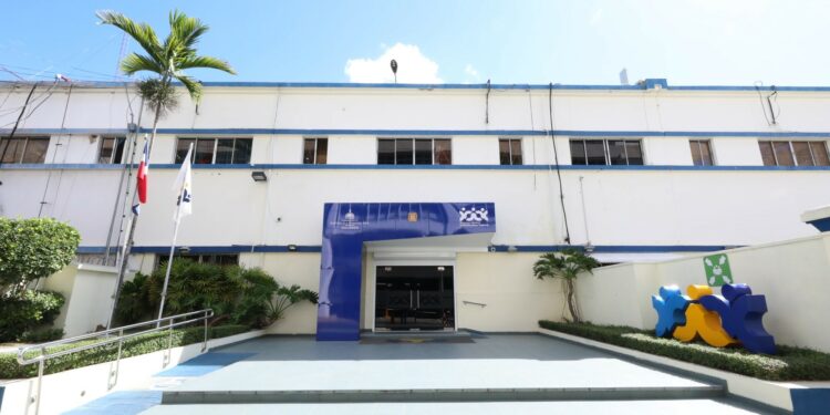 Suspendido el contrato suscrito por el Intrant para instalación de red de semáforos