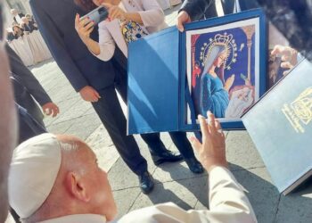 Artistas visuales participan en la advocación de la Virgen de La Altagracia en el Vaticano