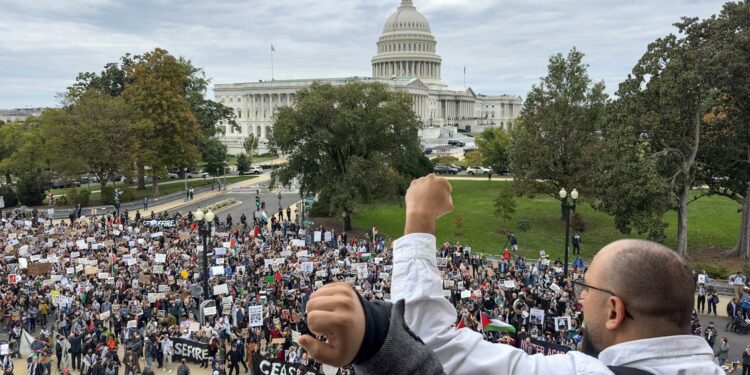 300 detenidos en el Capitolio de EE.UU. UU. en protestas por alto el fuego en Gaza