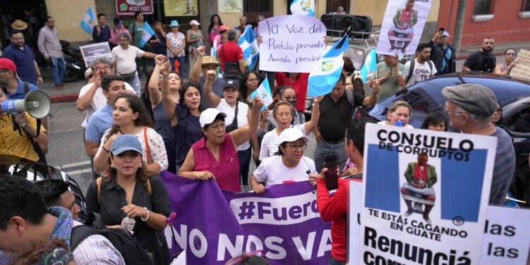 Autoridades socavan elección en Guatemala, denuncian desde la ONU