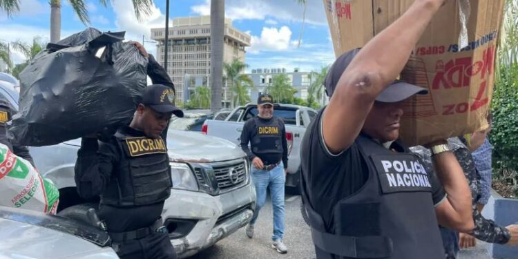 Desmantelan red de robo de accesorios de vehículos en el Distrito Nacional