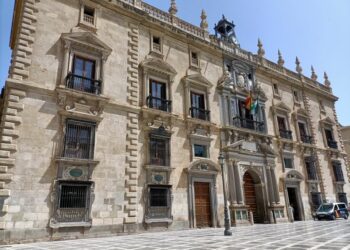 Confirman condena por delito de odio contra médico dominicana en Huelva