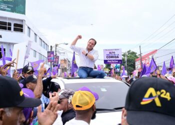 Abel Martínez y el PLD marcharán en "La Caravana de la Esperanza" este domingo