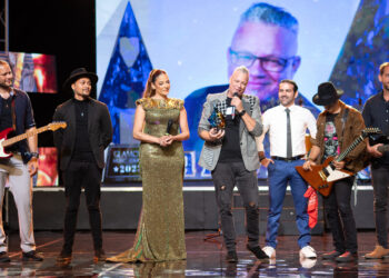 Glamour Music Awards 2023: Una Noche de Estrellas y Alegría en el Hotel Jaragua