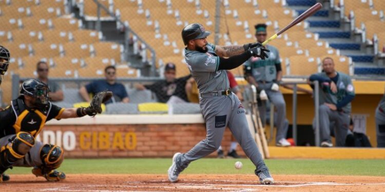 Gigantes del Cibao derrotan a las Águilas Cibaeñas en pretemporada invernal