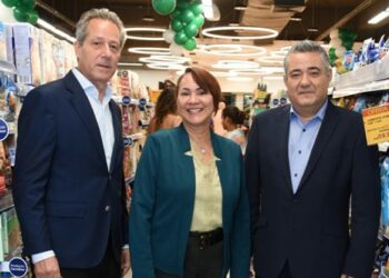 Inauguran Carrefour City Cervantes
