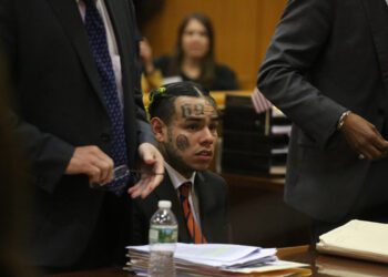 El complicado historial delictivo atribuido por la Justicia de EEUU a Tekashi 6ix9ine
