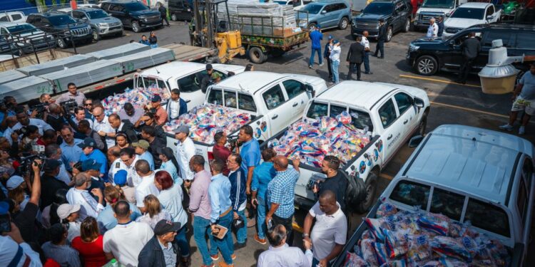 Ministro Paliza exhorta a trabajar en unidad sin mirar colores partidarios