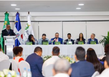 Gobierno realizará amplia inversión en instalaciones deportivas
