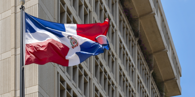 Remesas superaron los US$8,400 millones en el período enero-octubre de 2023