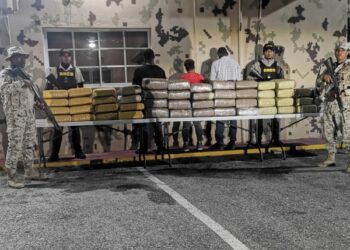 CESFronT y DNCD incautan 499 libras de marihuana en pedernales