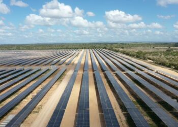 Inauguran parques solares fotovoltaicos en La Romana