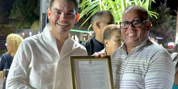 Declaran al productor Camilo Then como Hijo Meritorio de Pepillo Salcedo