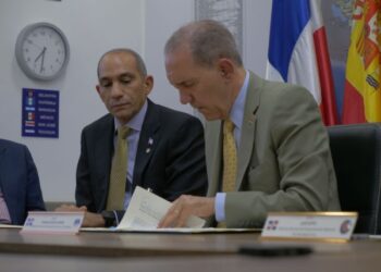 Capacitarán a agentes de DNCD y DNI en Ciberseguridad y Seguridad e Inteligencia en España.