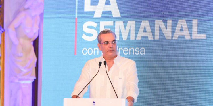 Abinader anuncia 3,000 millones de pesos para mecanización en sectores agrícola y construcción