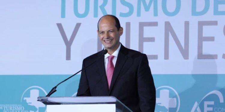 Turismo salud muestra músculos con congreso en Santo Domingo