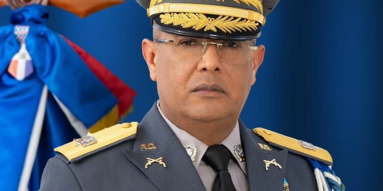 Cambio de mando: De dirigir a la DIGESETT a director de la Policía Nacional