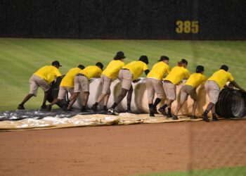 Suspendido el juego Águilas y Estrellas estadio Cibao