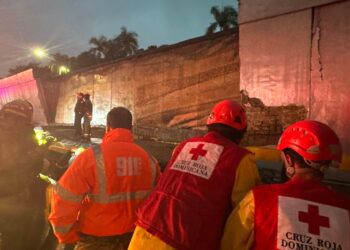 Fuertes lluvias e inundaciones paralizan el Gran Santo Domingo