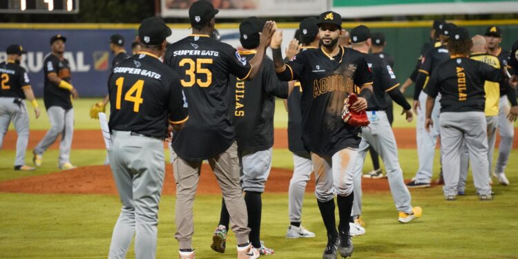 Valenzuela: Héroe en la noche de La Romana en triunfo de Águilas