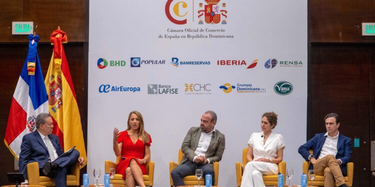 Destacan inversión Hotelera española en la República Dominicana: clave en el desarrollo turístico