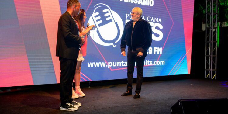 Emocionante celebración del 8vo aniversario de Punta Cana Hits brilla