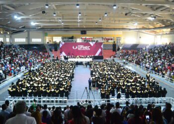 UFHEC gradúa 1,820 nuevos profesionales impulsados a la excelencia ética