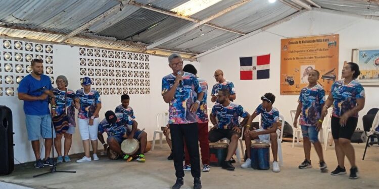 Villa Faro recibe con júbilo delegaciones folklóricas de Venezuela y México