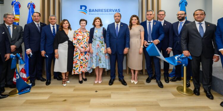 Banreservas Inaugura oficina de representación en Miami