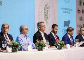 Abinader asegura no se ha autorizado importación de carnes al país desde Brasil