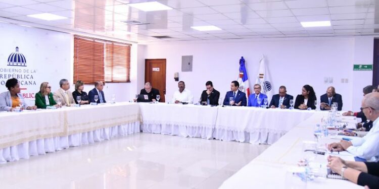 Analizan situación de enfermedades respiratorias en el país y neumonía infantil en China