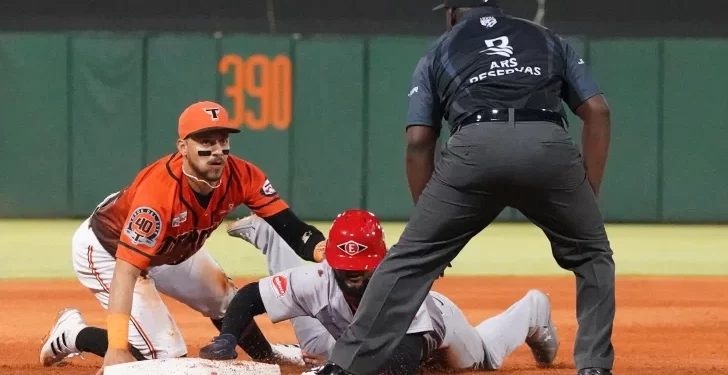 Toros y Estrellas vencen a Leones y Gigantes