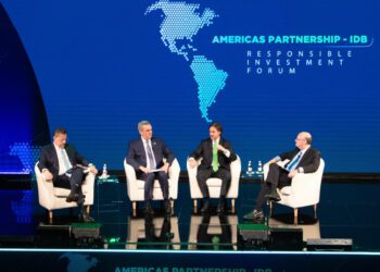 Presidente Abinader participa en Foro del BID en Washington