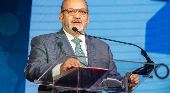 ADOZONA celebra hito: Exportaciones de ZF alcanzan US$672.75 millones en septiembre