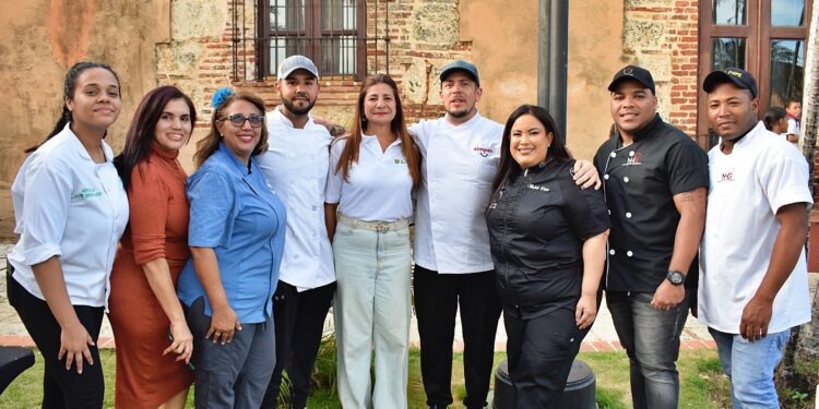 Destacados chefs preparan ricas y sabrosas recetas en el festival culinario infantil Lonchera Saludable 