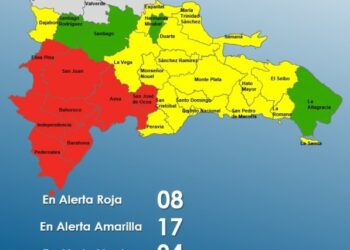 COE coloca 29 provincias en alerta por inundaciones, con 8 en roja por disturbio tropical 22