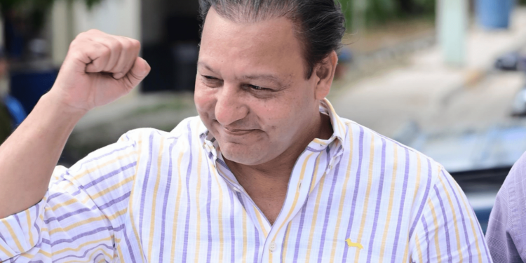 Candidato del PLD Abel Martínez viaja a La Romana y La Altagracia