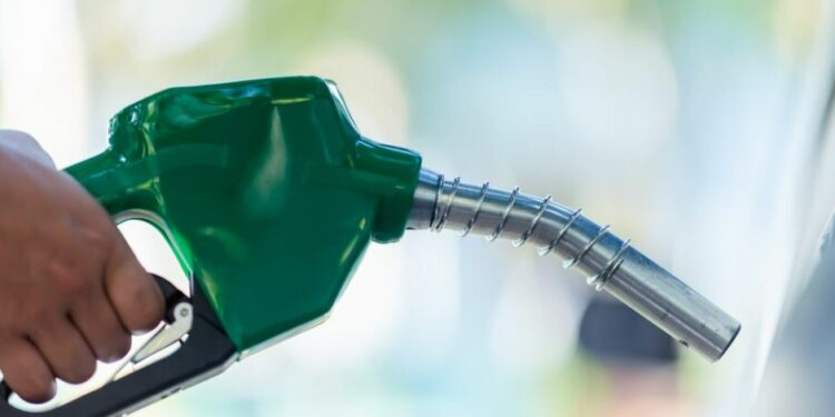 Empresarios de Combustibles defienden calidad de carburantes en RD