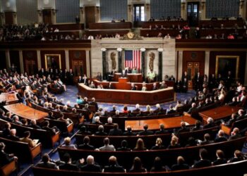 Representantes de EEUU aprueban investigación de juicio político contra Biden