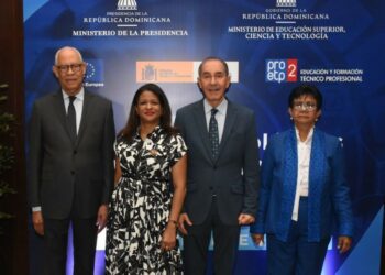 RD lanza una nueva plataforma en el mundo de la educación superior