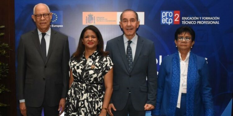 RD lanza una nueva plataforma en el mundo de la educación superior