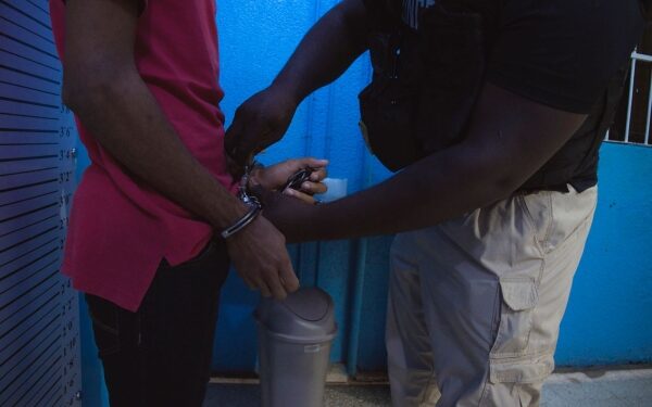 Extradictan dominicano por cargos de actos lascivos e incesto en Puerto Rico