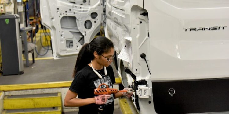 Estados Unidos: Creación de empleo y reducción de puestos vacantes