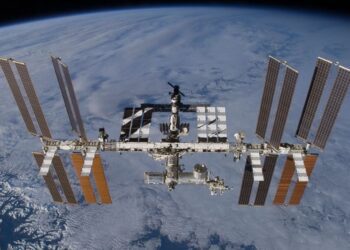 La rusa Roscosmos y la NASA seguirán volando juntos a la Estación Espacial