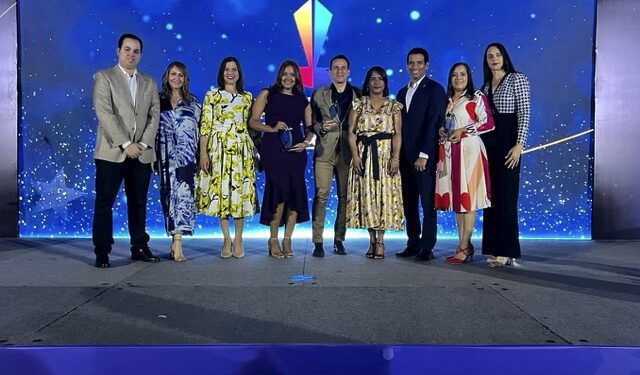 SURA, nuevamente galardonada en Premios a la Excelencia 2023 de ADOCOSE