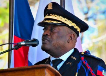 Jefe de policía haitiana visita Kenia para coordinar despliegue de tropas en Haití